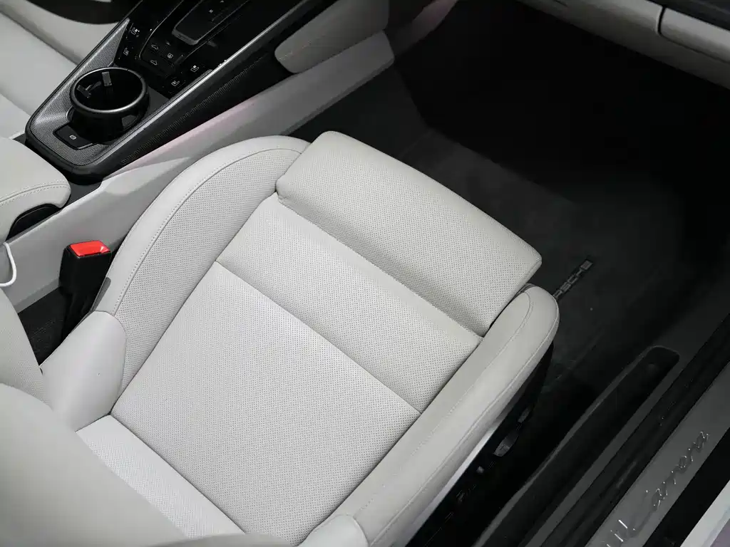 Porsche 911 2023 Carrera 3.0T