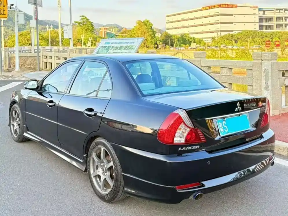 Mitsubishi Лэнс. — миниатюра 6