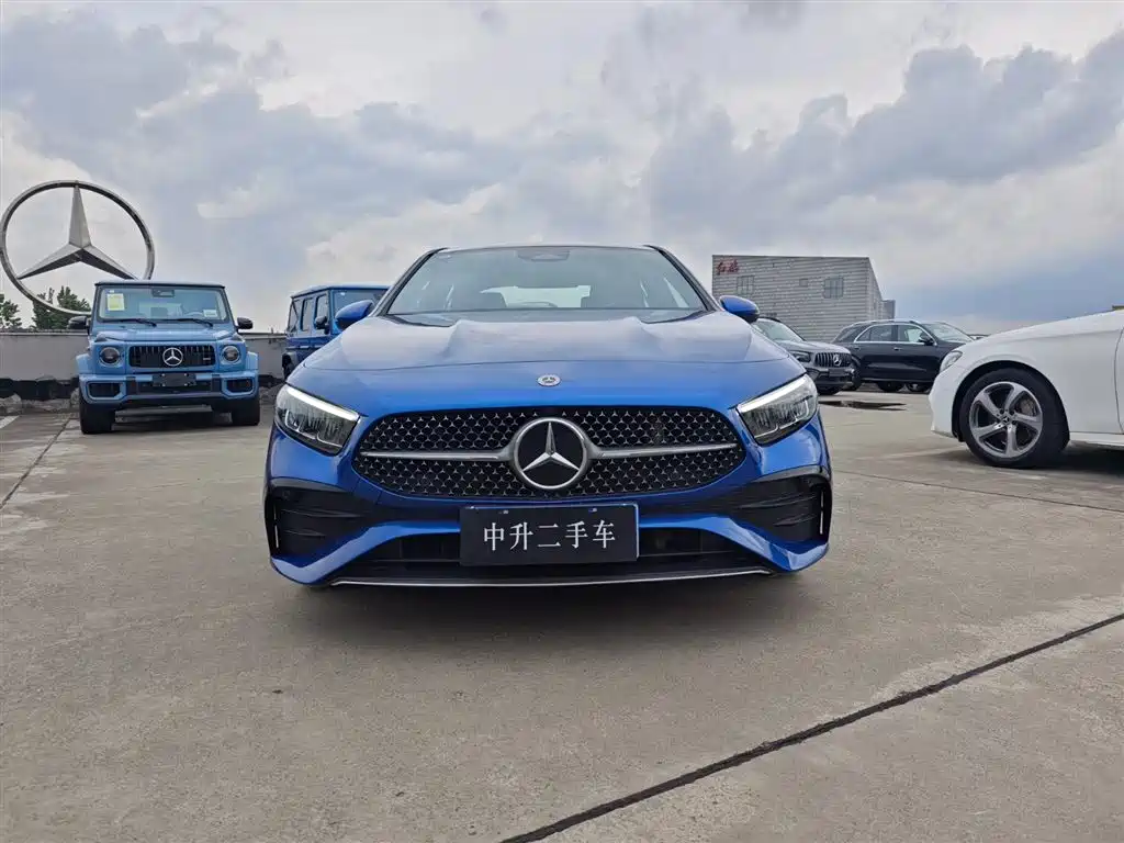 Mercedes-Benz A-Class A 2023 A 200 L
