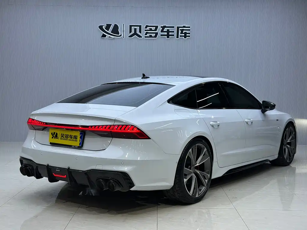AUDI  A7