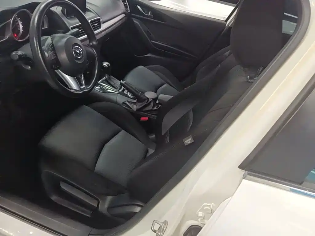 Mazda 3 Axela — миниатюра 15