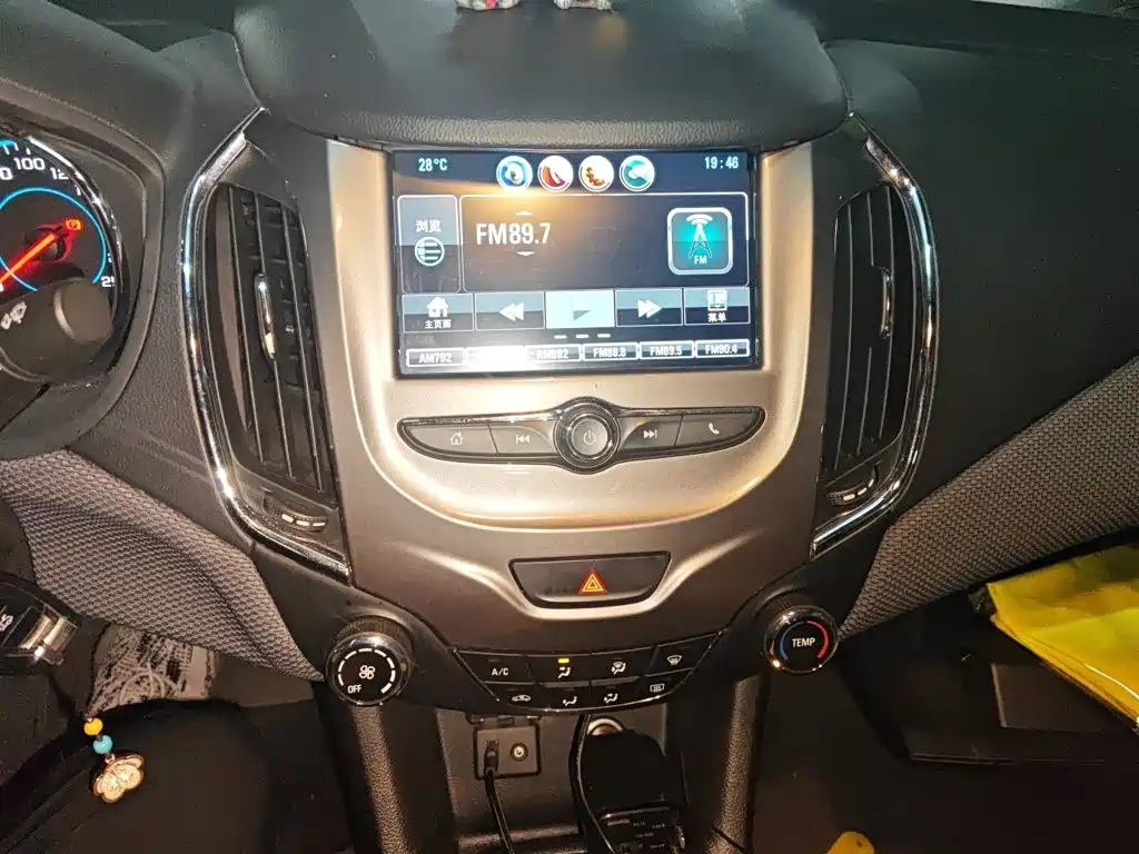 Chevrolet Cruze — миниатюра 10