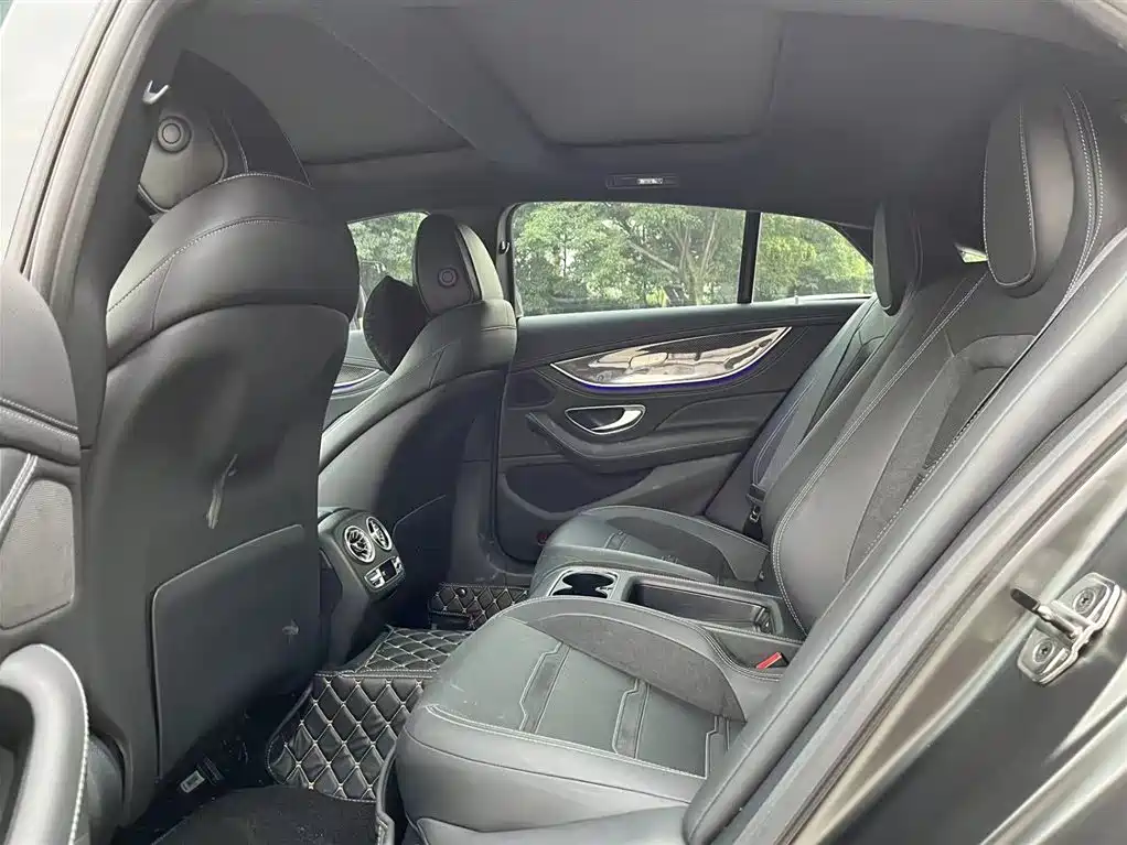 MERCEDES-BENZ AMG GT