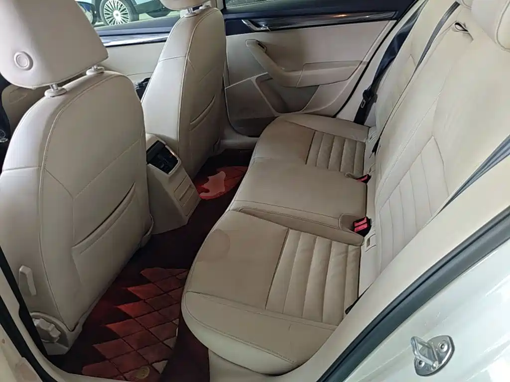 Skoda Octavia — миниатюра 17