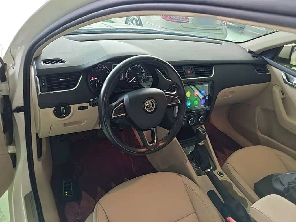 Skoda Octavia — миниатюра 11