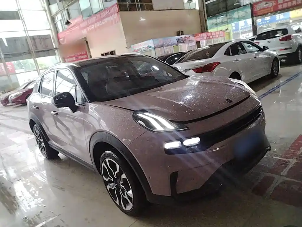 Lynk & Co 06 — миниатюра 4