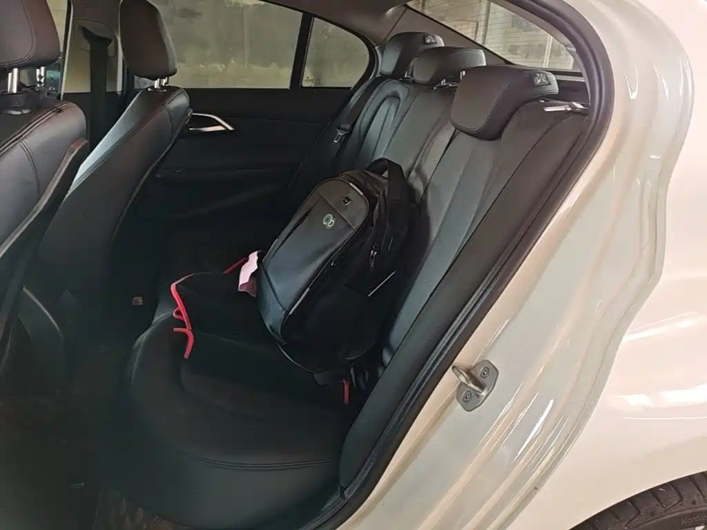 BMW 1 Series — миниатюра 17