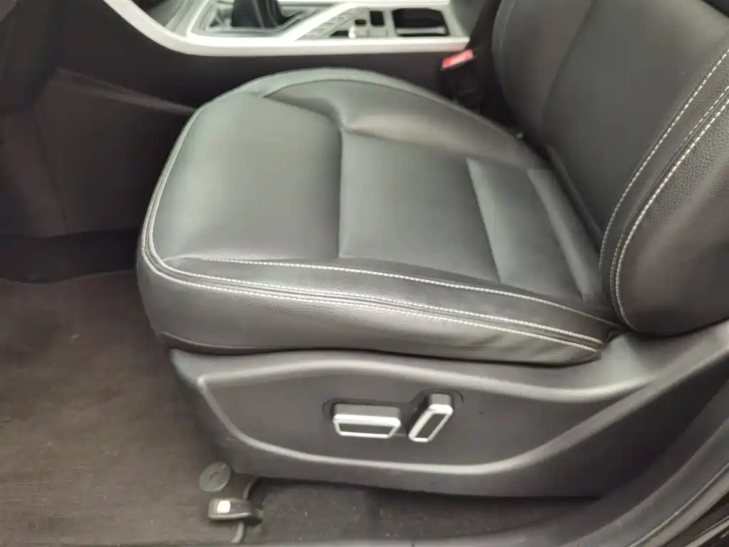 GEELY AUTOMOBILE VISION X6