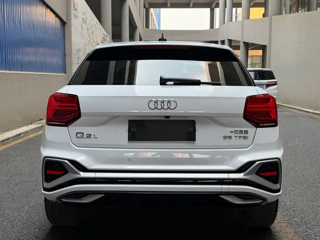 Audi Q2L — миниатюра 5