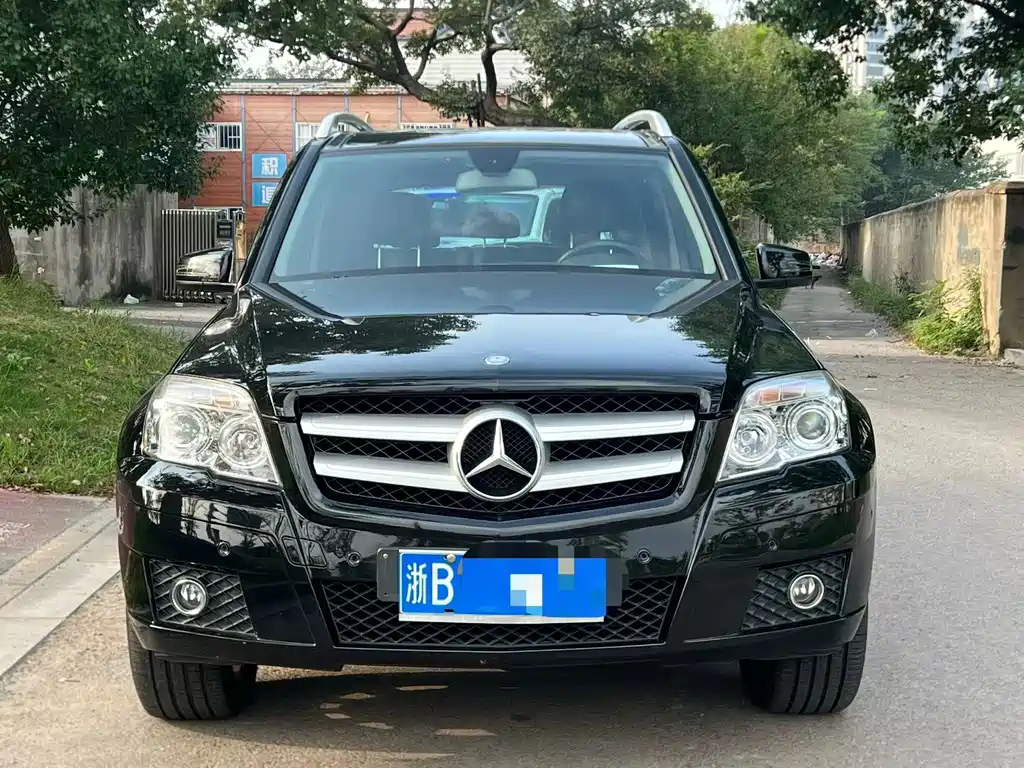 Mercedes-Benz GLK-Class (Import) — миниатюра 2