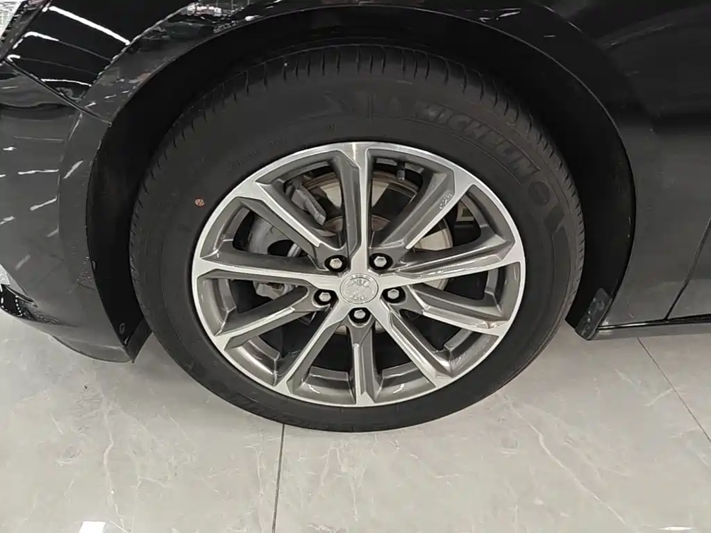 Buick LaCrosse — миниатюра 23