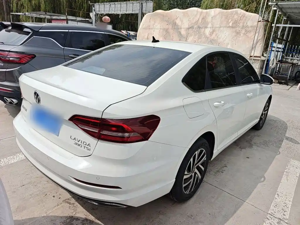 Volkswagen Lavida — миниатюра 7