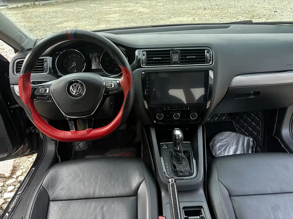 Volkswagen Sagitar — миниатюра 9