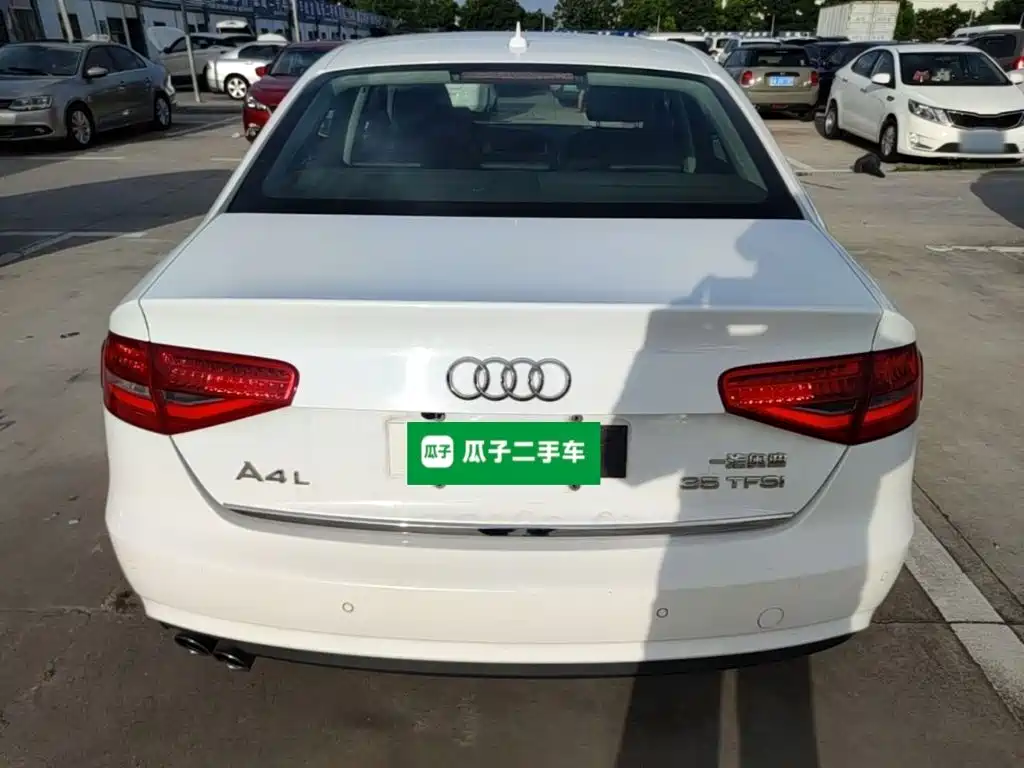 Audi A4L 2015 35 TFSI AT