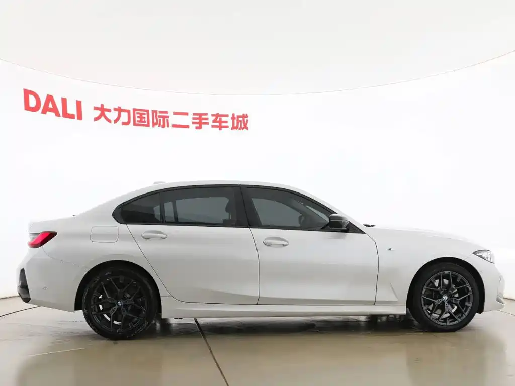 BMW 3 Series — миниатюра 13