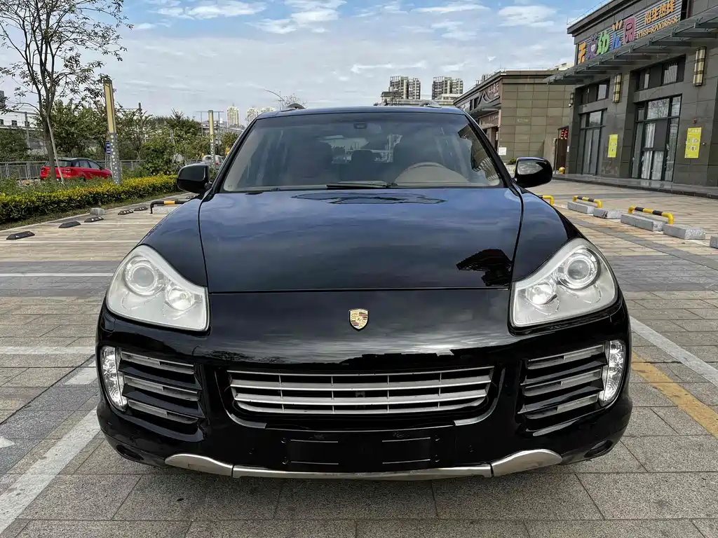 Porsche Cayenne — миниатюра 2