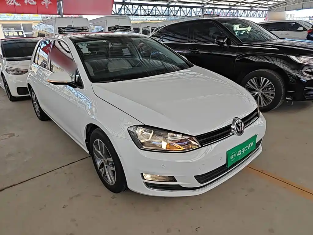Volkswagen Golf 2017 230TSI AT Luxury