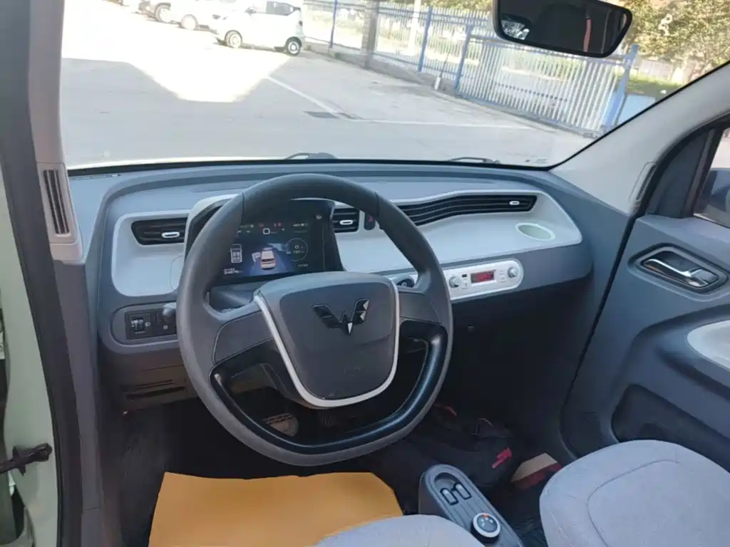 Wuling MINIEV — миниатюра 10
