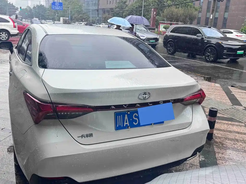 Toyota Avalon — миниатюра 3