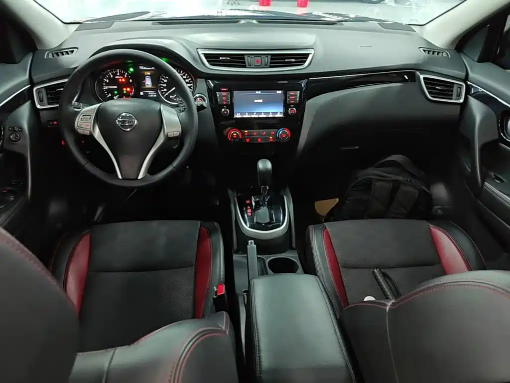 Nissan Qashqai — миниатюра 10
