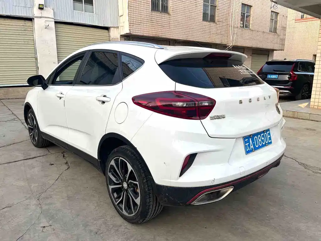 Geely Emgrand GS — миниатюра 10