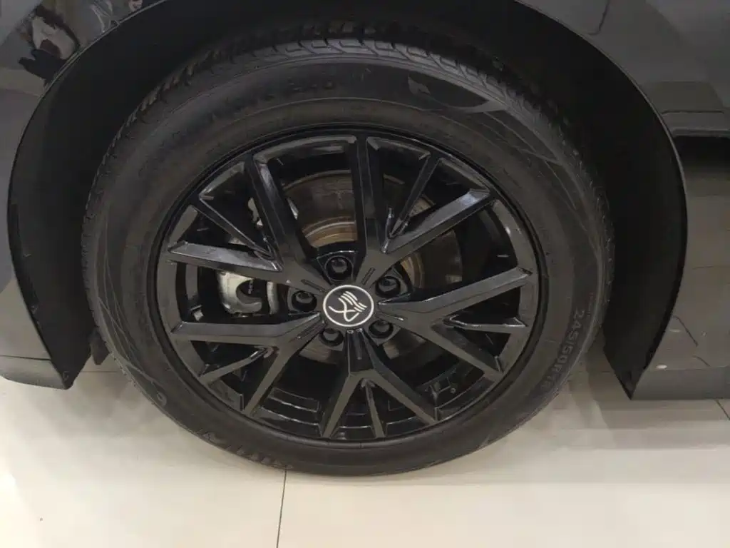 BYD Han — миниатюра 23