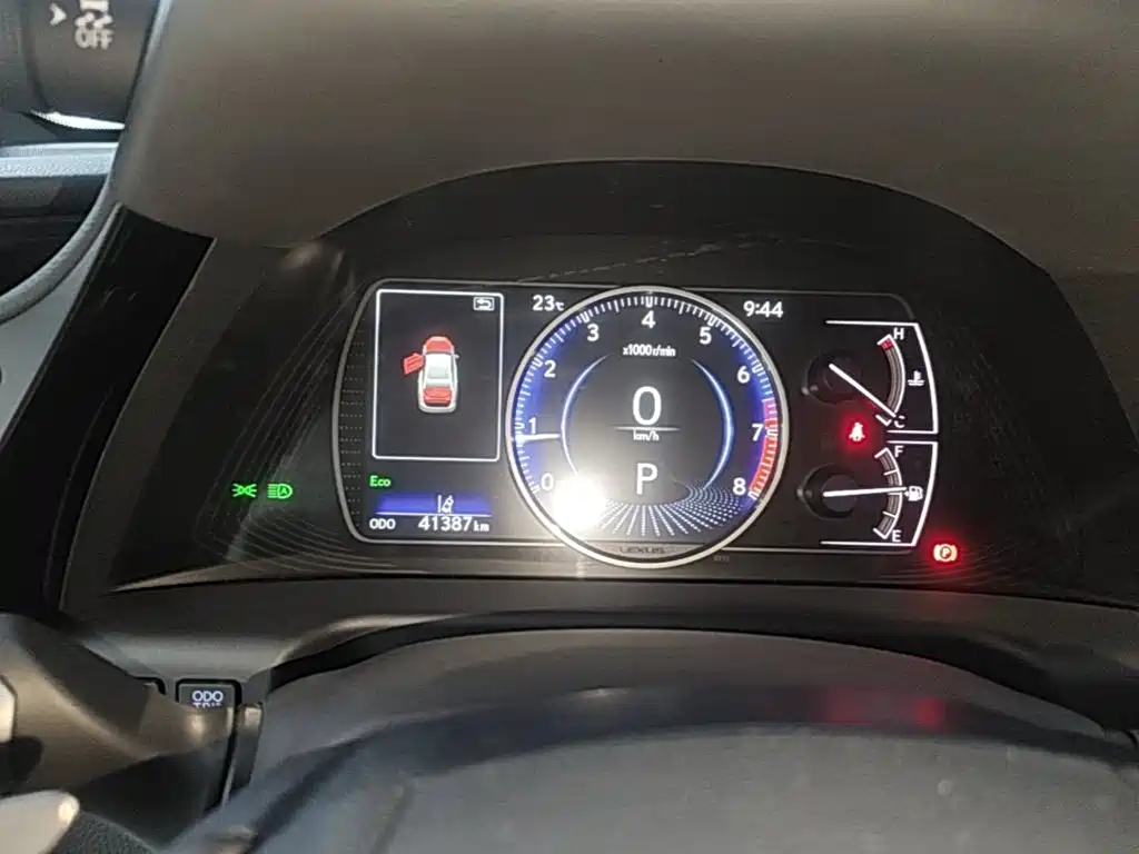 Lexus ES — миниатюра 12