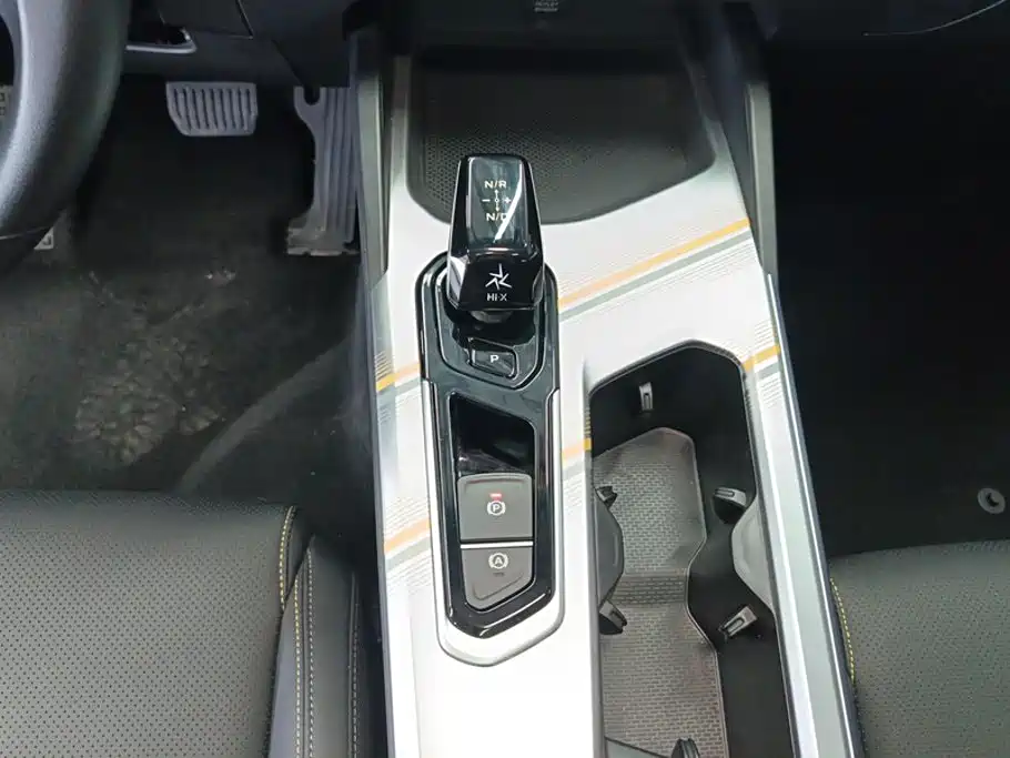 Geely L HiP — миниатюра 16