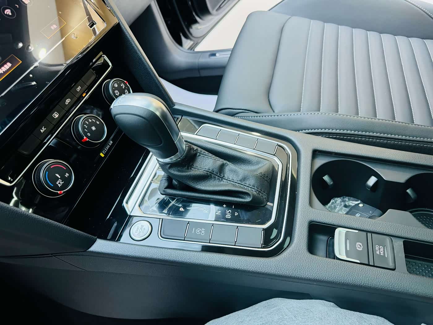 Audi Q3 Sportback 1.4 л 2026 г. Чёрный