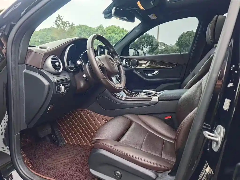 Mercedes-Benz GLC 2019 GLC 260 L 4MATIC