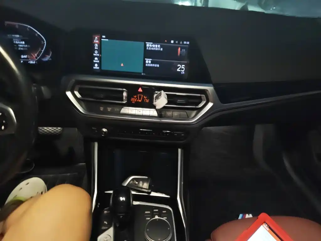 BMW 3 Series — миниатюра 13