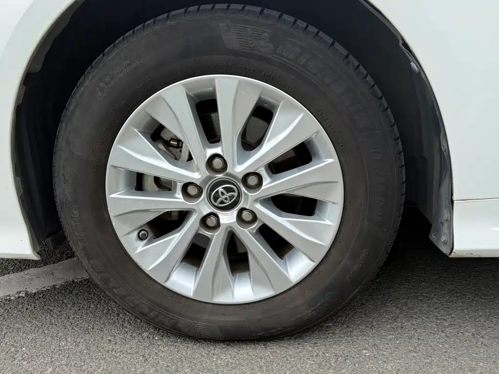 Toyota Corolla — миниатюра 15