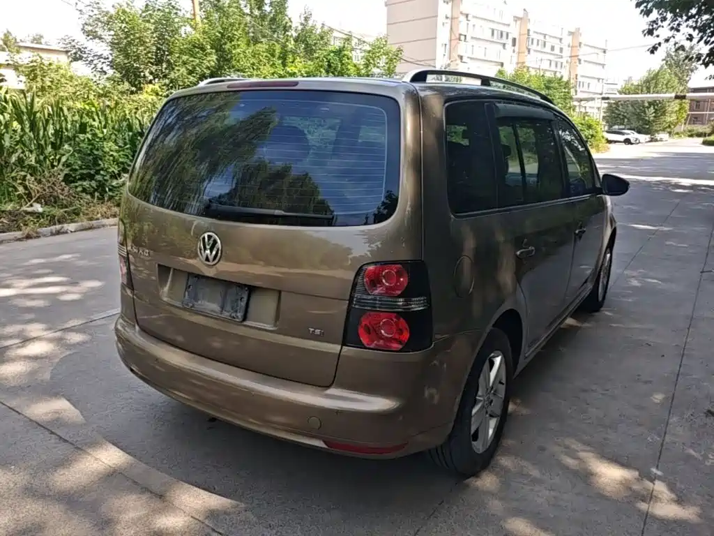 Volkswagen Touran — миниатюра 7