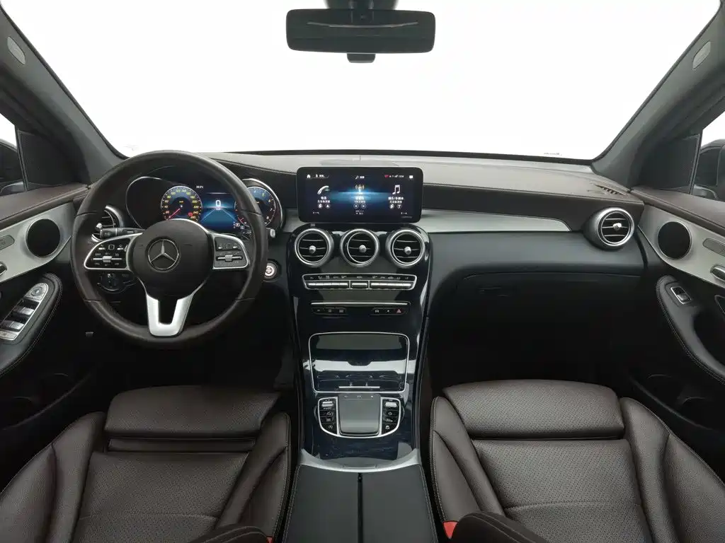 Mercedes-Benz GLC 2021 GLC 260 L 4MATIC