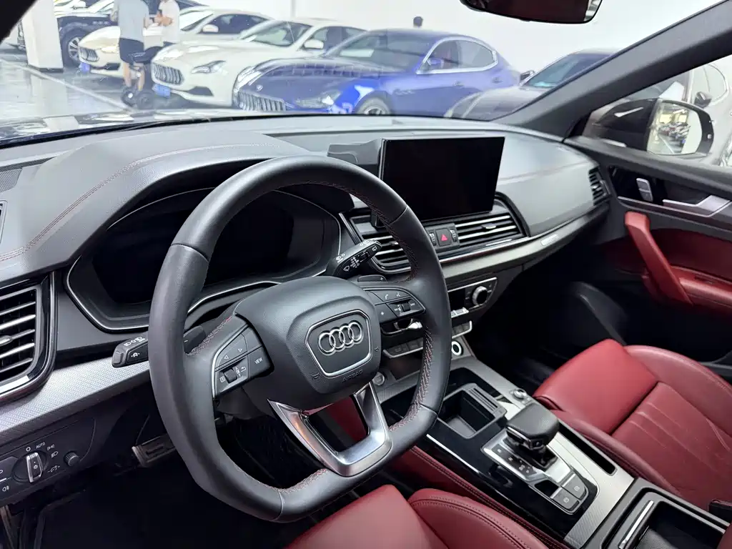 Audi Q5L 2024 40 TFSI Luxury
