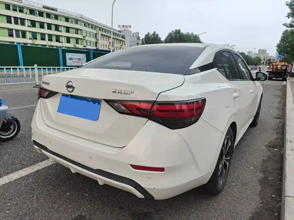 Nissan Sylphy — миниатюра 6