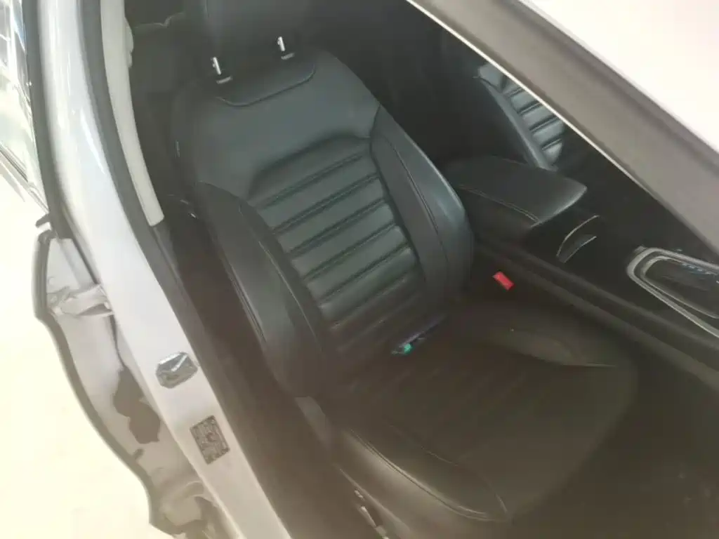 Ford Edge — миниатюра 25