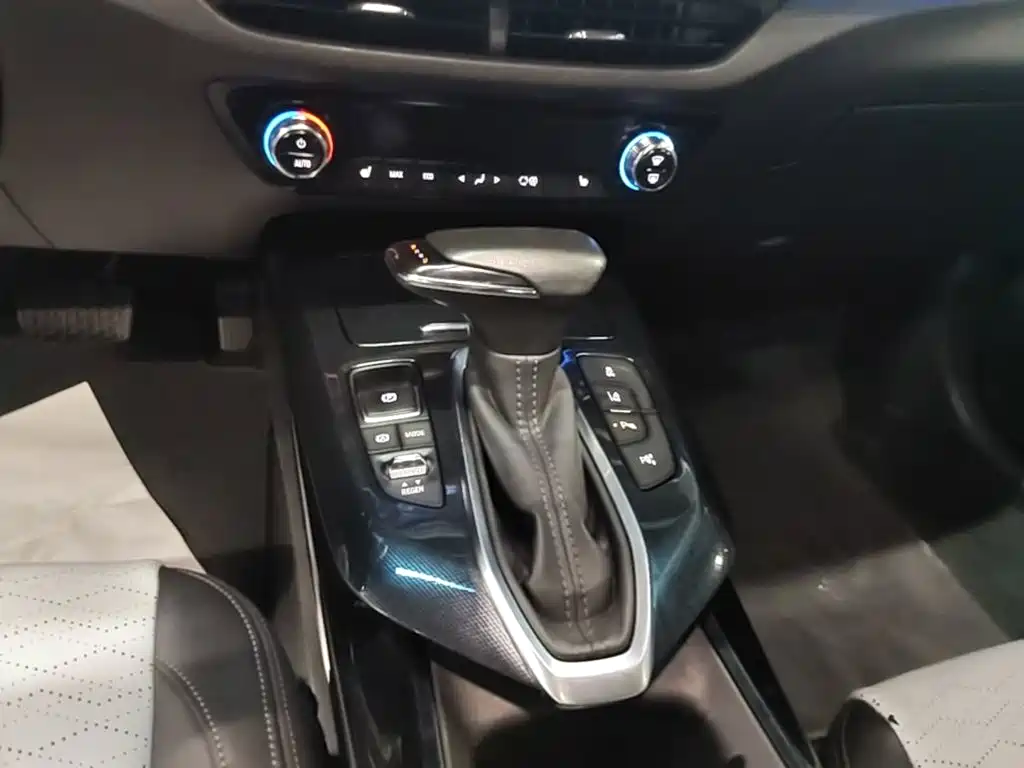 Chevrolet Menlo — миниатюра 14