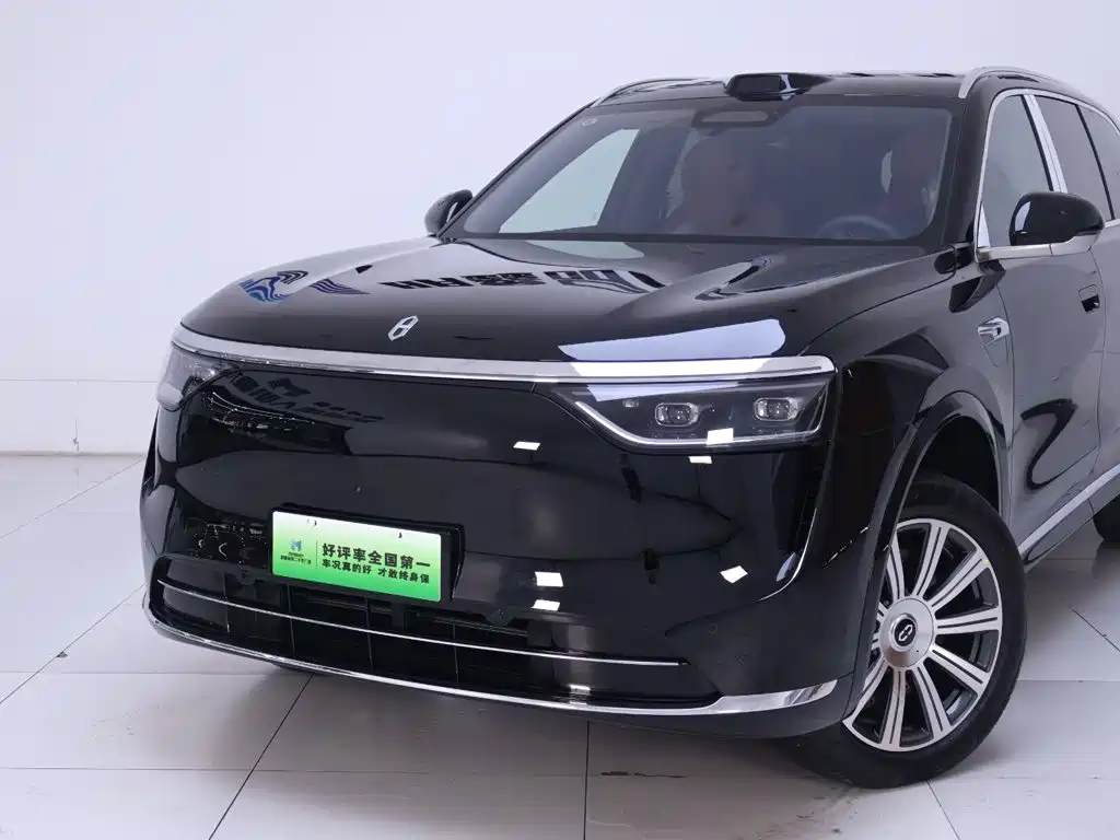 Aito M8 2025 Max+ 53.4kWh 6 мест (192 ）