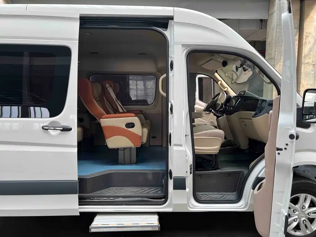 Foton Tuyano — миниатюра 10