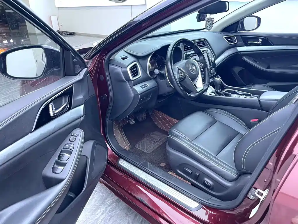 Nissan Cima — миниатюра 4