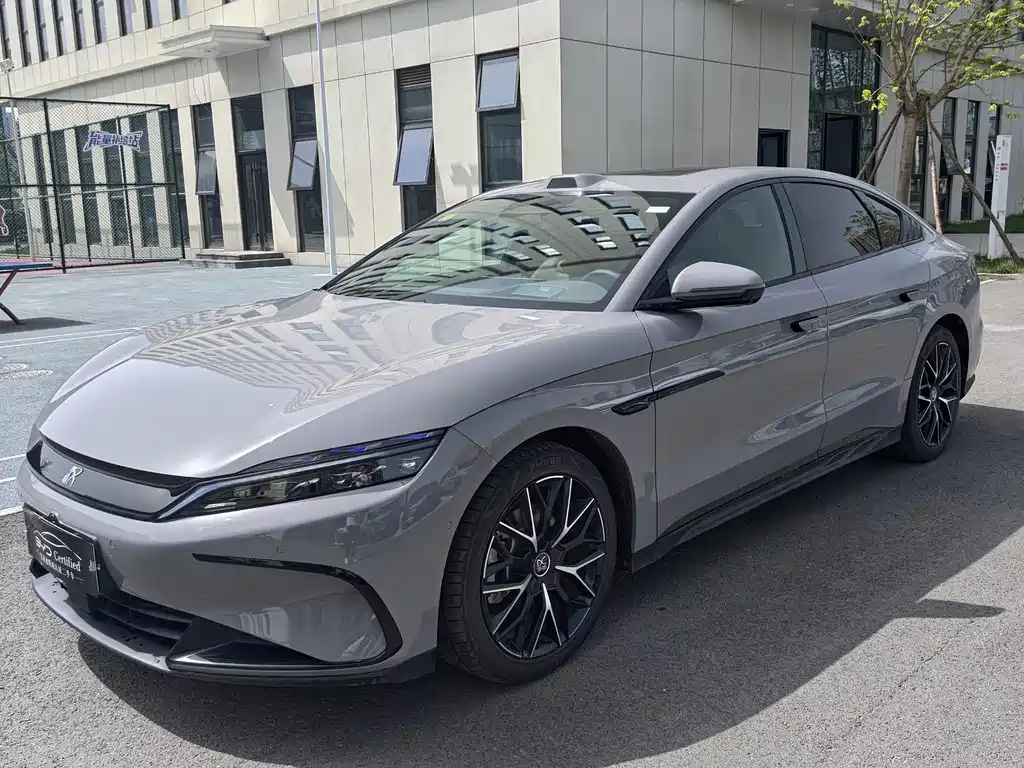 2025 BYD Han - zdjęcie 1 z 18