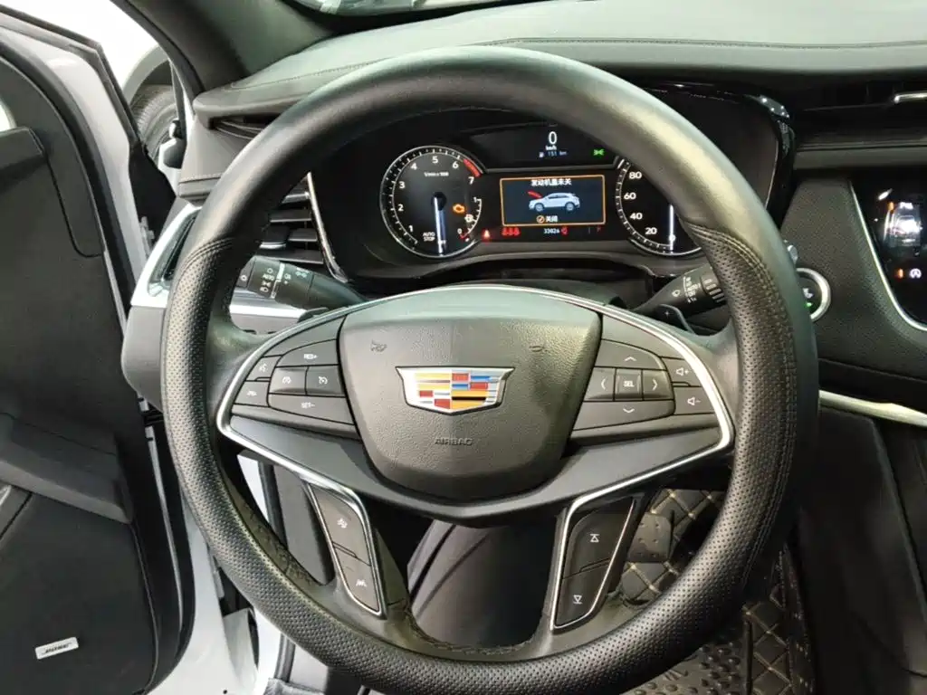 Cadillac XT5 — миниатюра 11