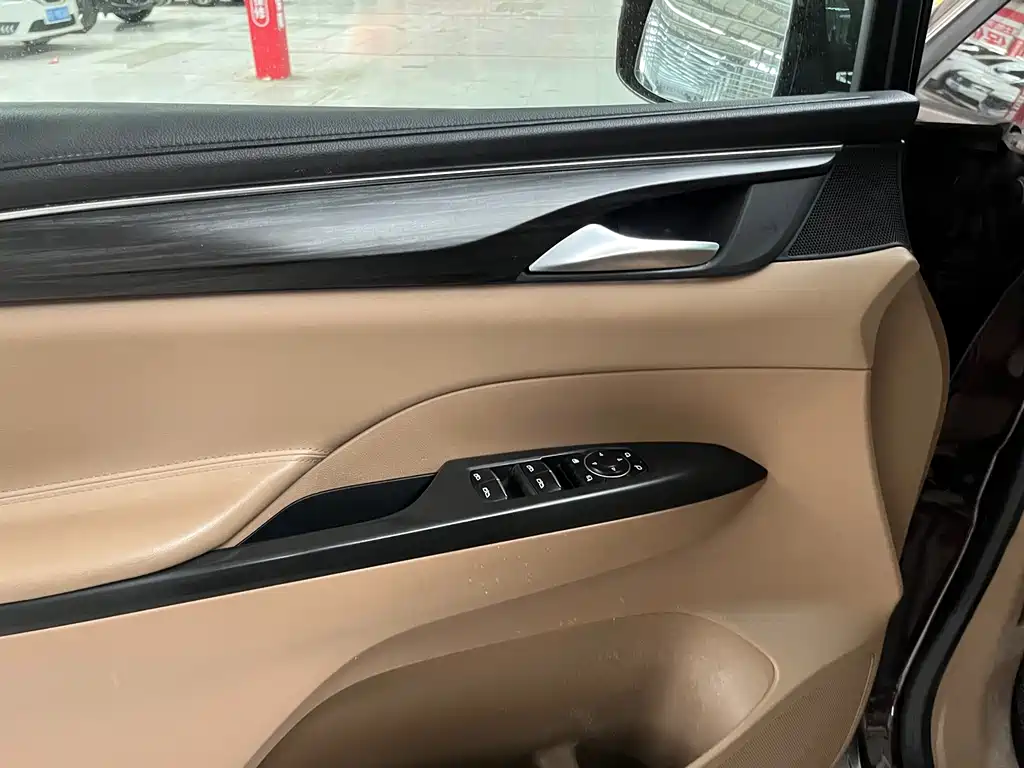Buick GL8 2020 ES 653T Premium