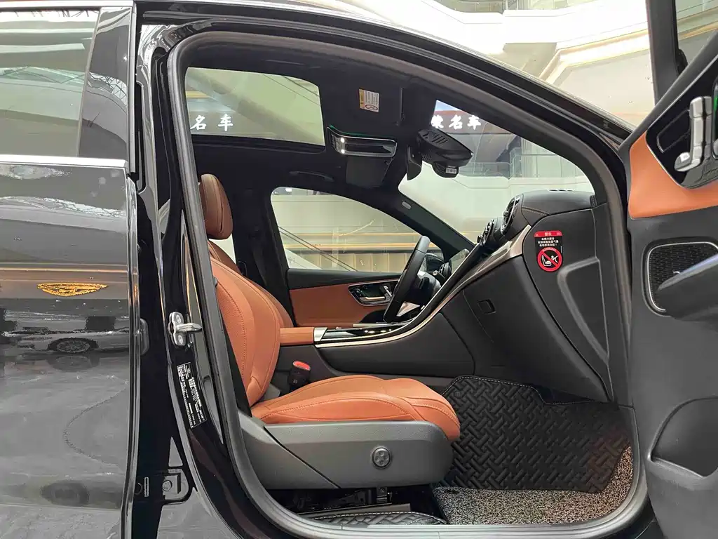 Mercedes-Benz GLC — миниатюра 12
