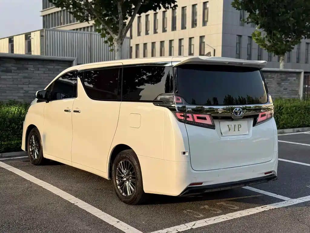 Toyota Vellfire 2021 2.5L HV Luxury