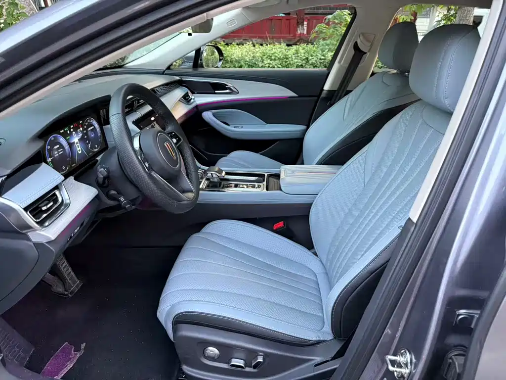 Hongqi H5 PHEV 2025 170
