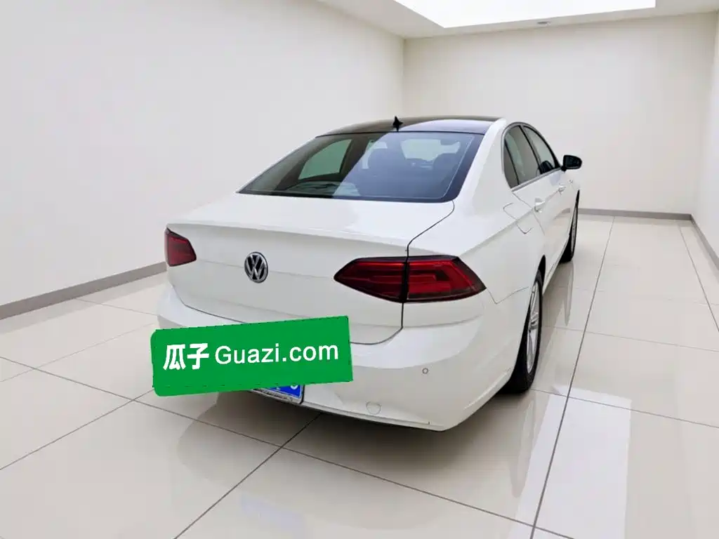 Volkswagen Lamando — миниатюра 6