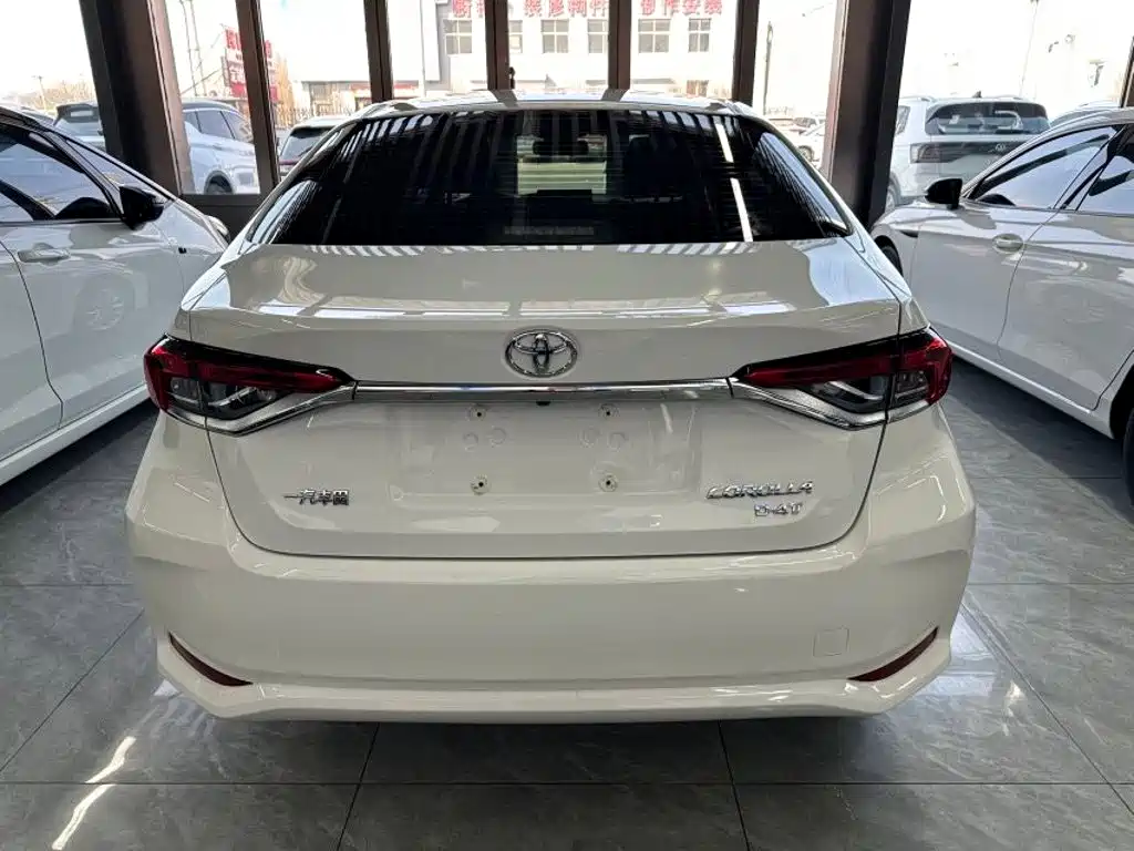 Toyota Corolla — миниатюра 5