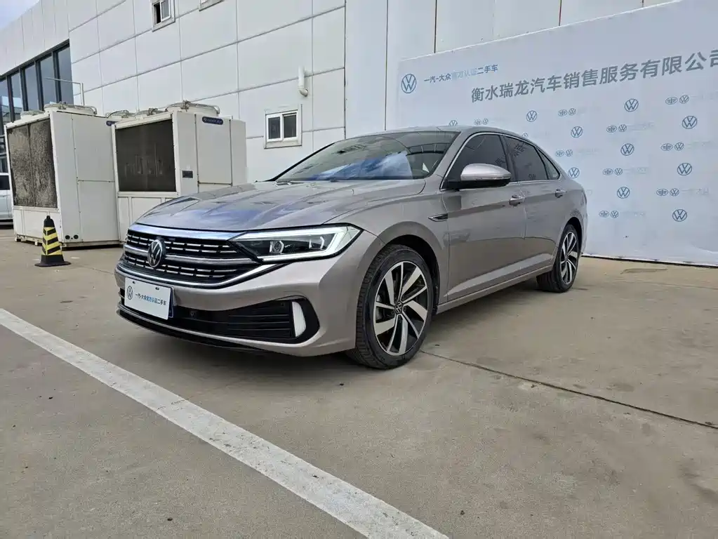 Volkswagen Sagitar 2022